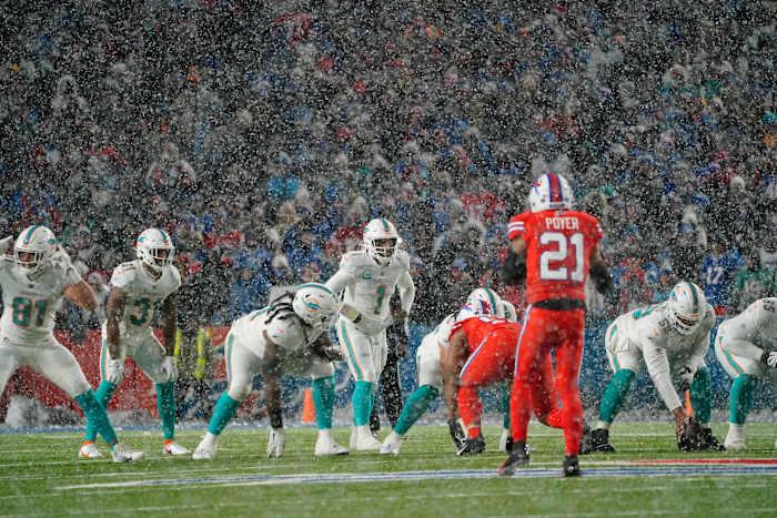 Tua Tagovailoa lined up in shotgun on Dec. 17 when the Miami Dolphins played the Buffalo Bills at Highmark Stadium.
